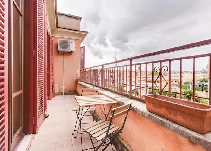 Penthouse Close To S Peter Basilica *